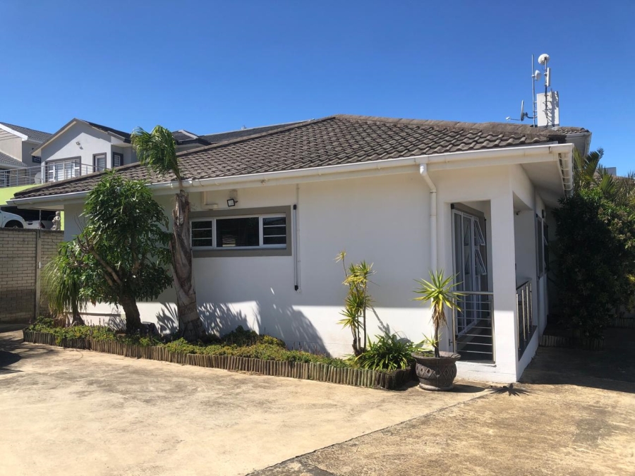 3 Bedroom Property for Sale in Nahoon Valley Park Eastern Cape